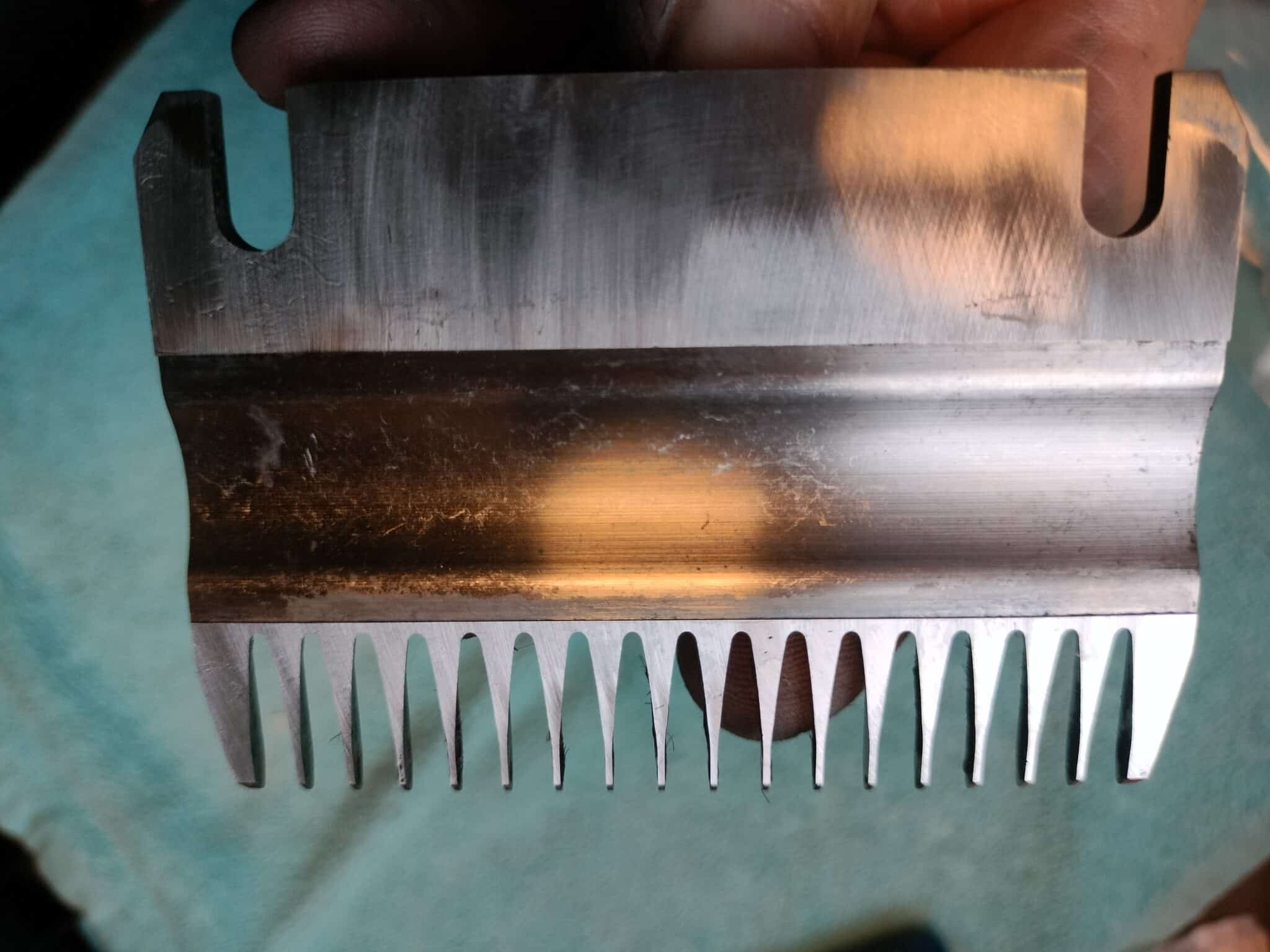 Hvordan slibes skær til dyreklipper?